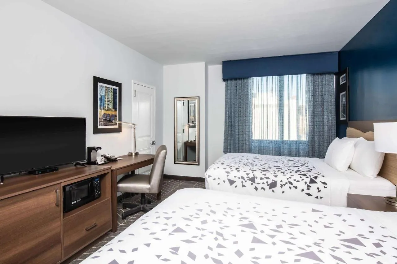 Hotel La Quinta Long Island City New York